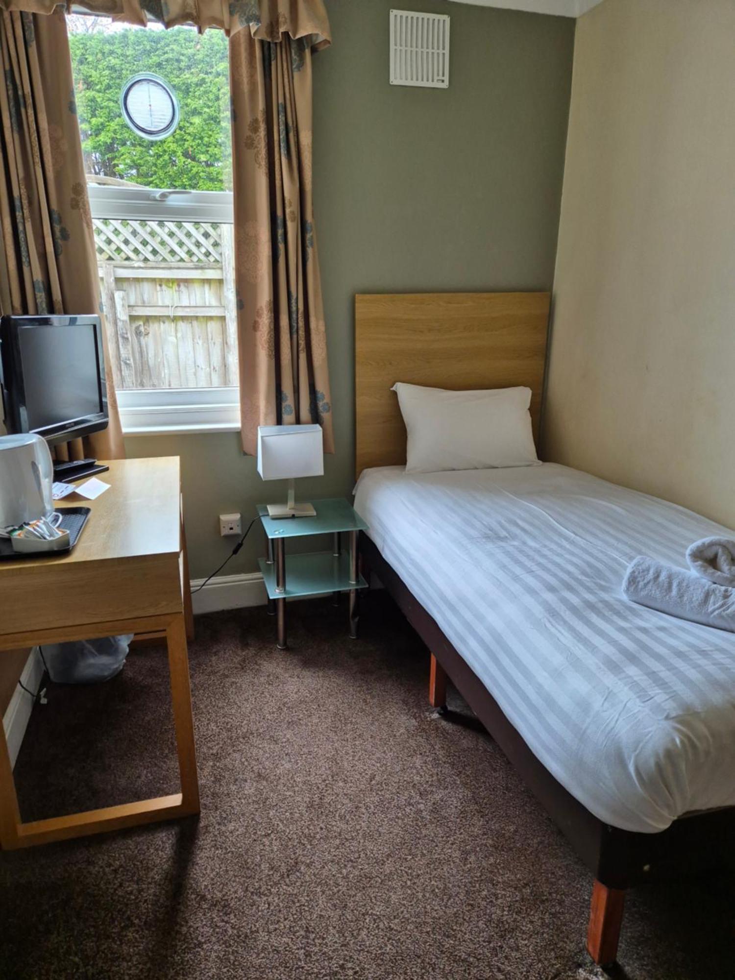 Trecarn Hotel Torquay Bagian luar foto