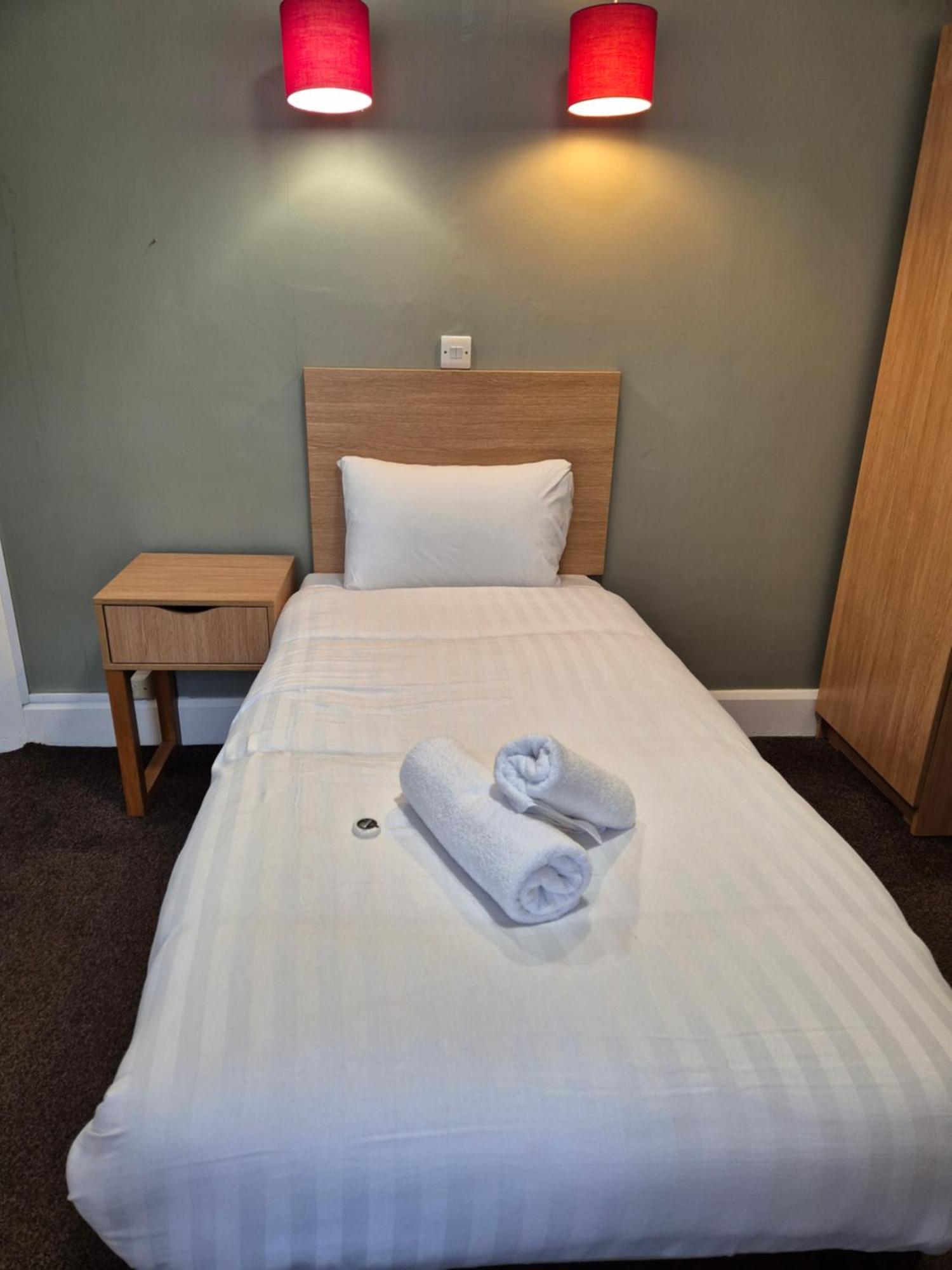 Trecarn Hotel Torquay Bagian luar foto